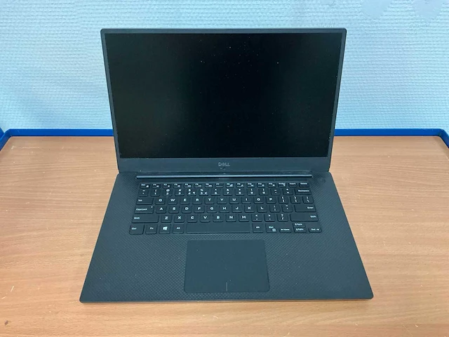 Laptop - dell - precision 5530 - i7-8850h - afbeelding 1 van  3