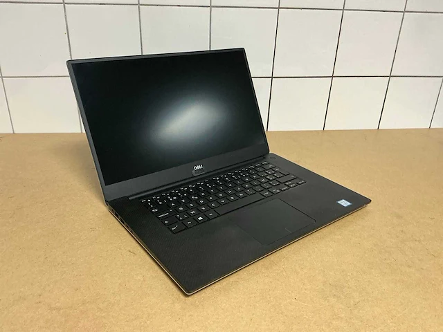 Laptop - dell - precision 5530 - i7-8850h - afbeelding 1 van  7