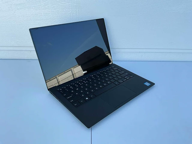 Laptop - dell - xps 13 9360 - afbeelding 1 van  3