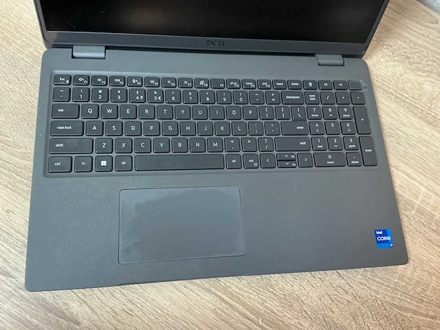 Laptop - dell inc. - latitude 3540 - afbeelding 2 van  7