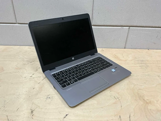 Laptop - hp - elitebook 840 g4 - i5-7200 - afbeelding 1 van  3
