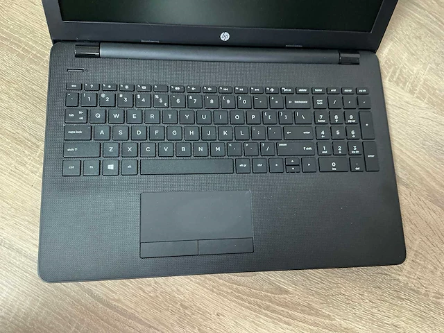 Laptop - hp - laptop 15-bw0xx - afbeelding 2 van  6