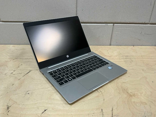 Laptop - hp - probook 430 g6 - i5-8265u - afbeelding 1 van  3