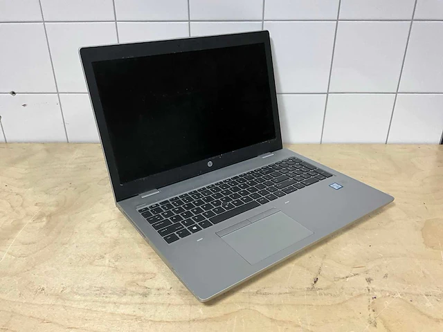 Laptop - hp - probook 650 g5 - i5-8265u - afbeelding 1 van  3