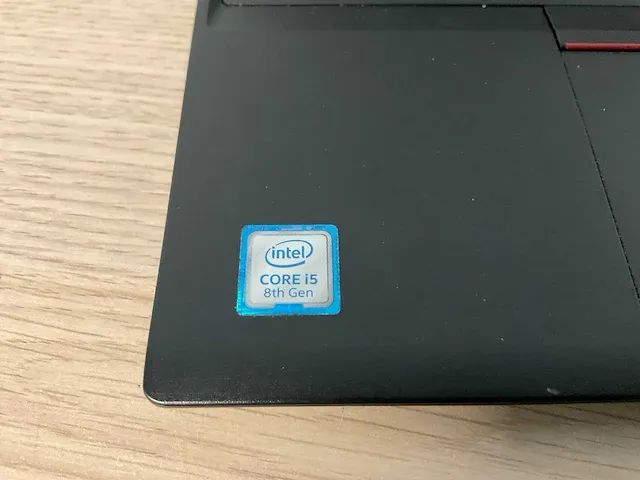 Laptop - lenovo - 20l9001ymh - afbeelding 2 van  8