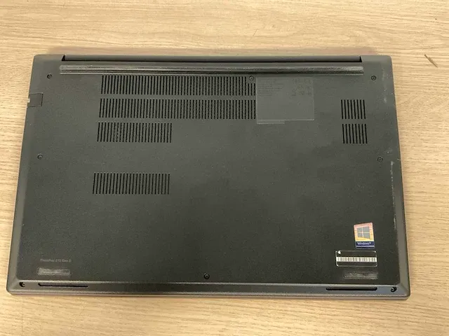 Laptop - lenovo - 20t8000xmh - afbeelding 6 van  7