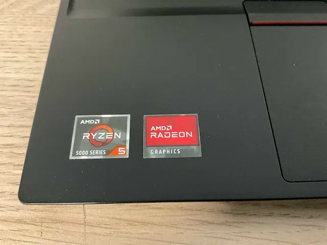 Laptop - lenovo - 20yg006nmh - afbeelding 2 van  7