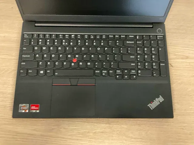 Laptop - lenovo - 20yg006nmh - afbeelding 3 van  7