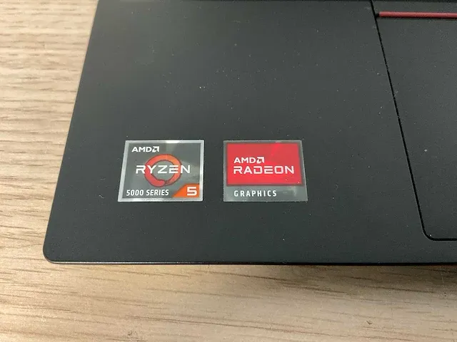 Laptop - lenovo - 20yg006nmh - afbeelding 2 van  7