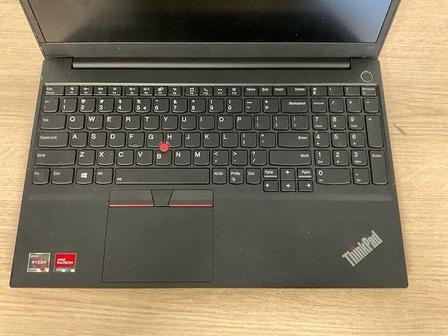 Laptop - lenovo - 20yg006nmh - afbeelding 3 van  7