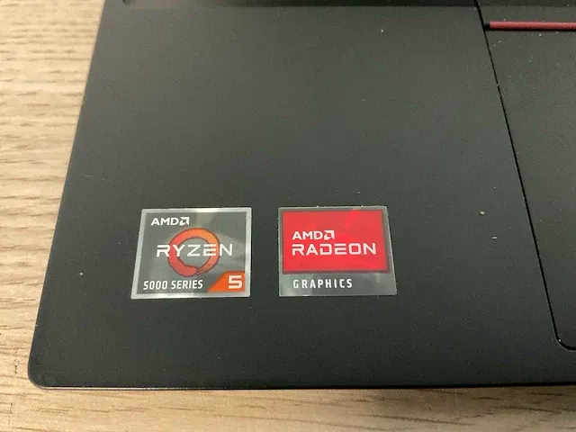 Laptop - lenovo - 20yg006nmh - afbeelding 2 van  7