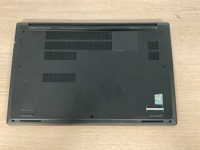Laptop - lenovo - 20yg006nmh - afbeelding 5 van  6