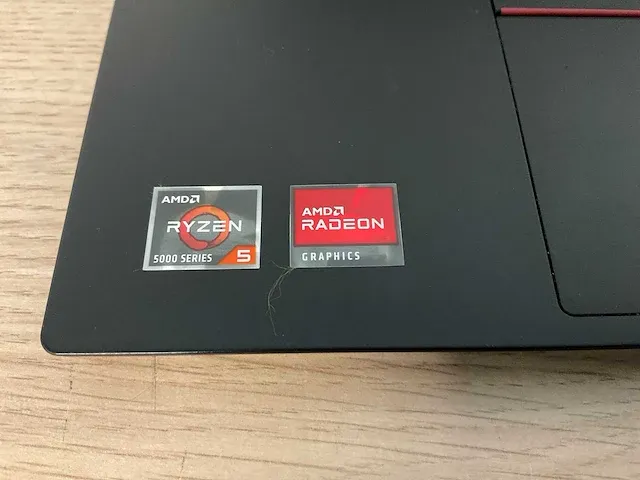 Laptop - lenovo - 20yg006nmh - afbeelding 2 van  7