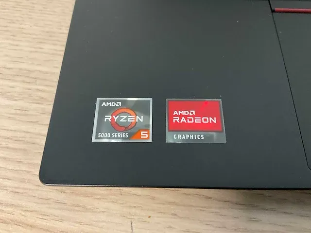 Laptop - lenovo - 20yg006nmh - afbeelding 2 van  7