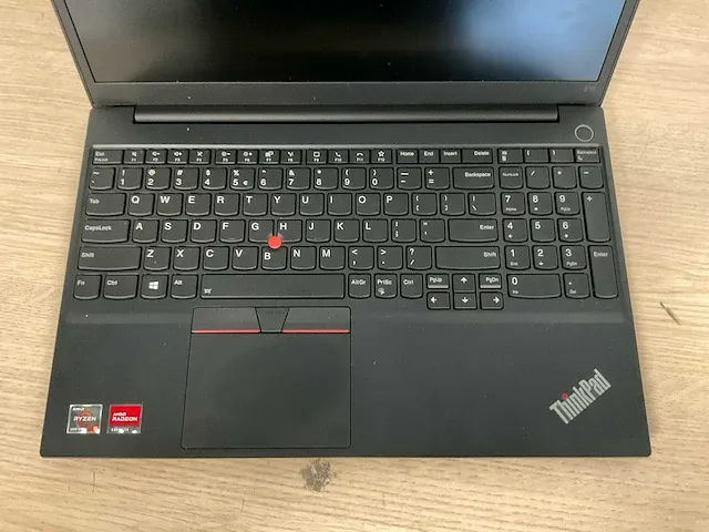 Laptop - lenovo - 20yg006nmh - afbeelding 3 van  7