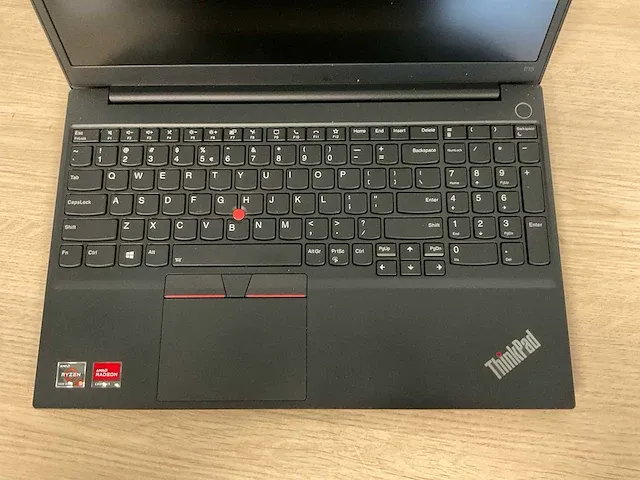 Laptop - lenovo - 20yg006nmh - afbeelding 3 van  7