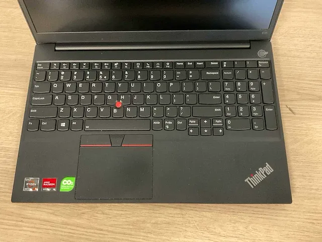 Laptop - lenovo - 20yg00b6mh - afbeelding 3 van  8