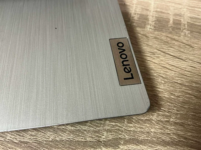 Laptop - lenovo - 81wd - afbeelding 3 van  8