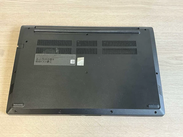 Laptop - lenovo - 82kb - afbeelding 7 van  8
