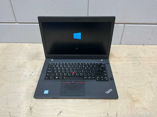 Laptop - lenovo - t460p - i7-6700hq - afbeelding 2 van  3