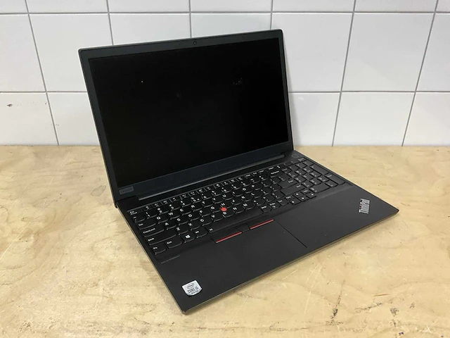 Laptop - lenovo - thinkpad e15 - i5-10210u - afbeelding 1 van  3