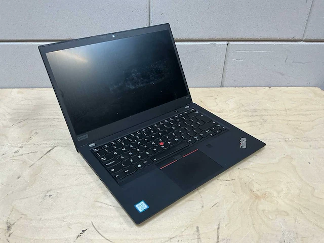Laptop - lenovo - thinkpad t490 - i5-8265u - afbeelding 1 van  3