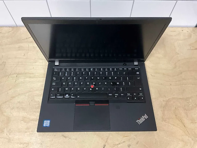 Laptop - lenovo - thinkpad t490 - i5-8265u - afbeelding 2 van  3