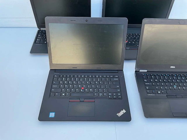 Laptop (4x) - afbeelding 3 van  4