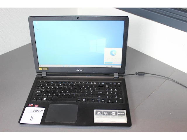 Laptop acer aspire es 15. amd quad core a8-7410 processor. 8 gb ddr3 geheugen en 256 gb ssd harde schijf - afbeelding 1 van  3