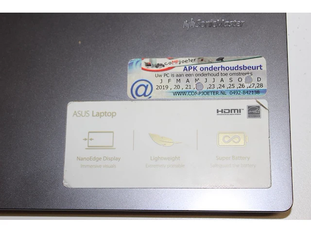 Laptop asus met intel celeron processor, 4 gb werk geheugen, windows 11 pro en 237 gb harde schijf. - afbeelding 2 van  2