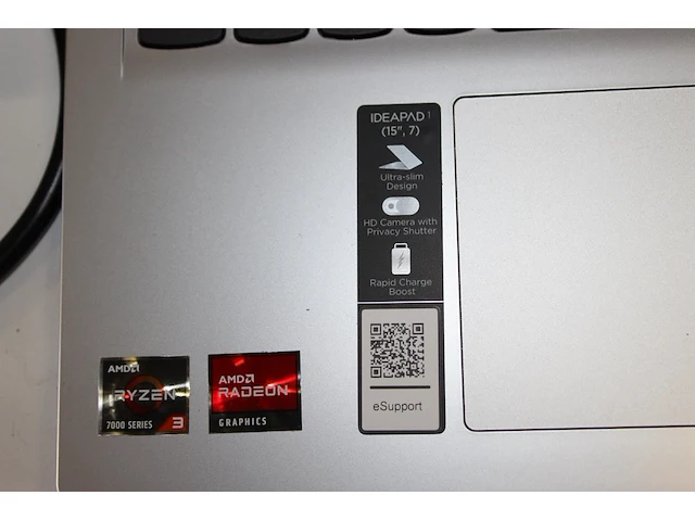 Laptop lenovo ideapad 5 met amd ryzen 3 processor, 8 gb werkgeheugen, windows 11 pro, 237 gb ssd harde schijf. - afbeelding 2 van  3