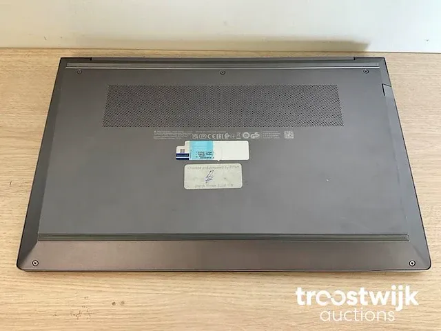 Laptop - afbeelding 5 van  5