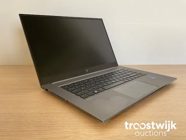 Laptop - afbeelding 1 van  5