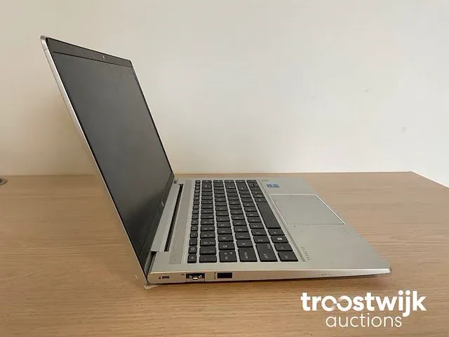 Laptop - afbeelding 2 van  5