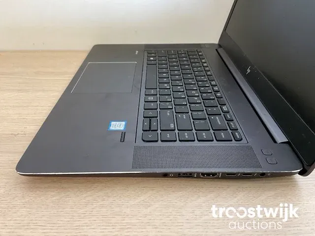 Laptop - afbeelding 3 van  5