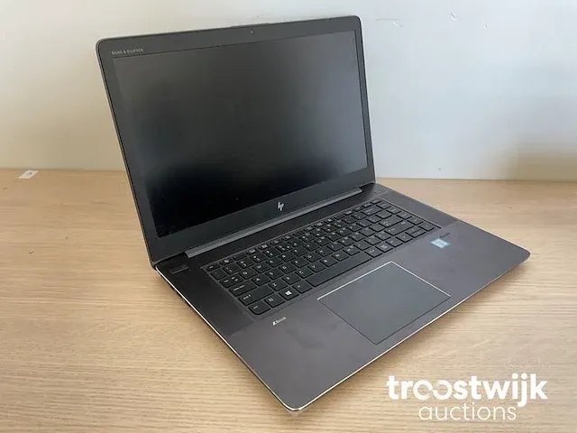 Laptop - afbeelding 1 van  5