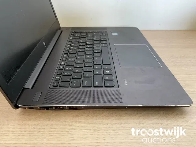 Laptop - afbeelding 2 van  5