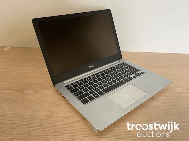 Laptop - afbeelding 1 van  5