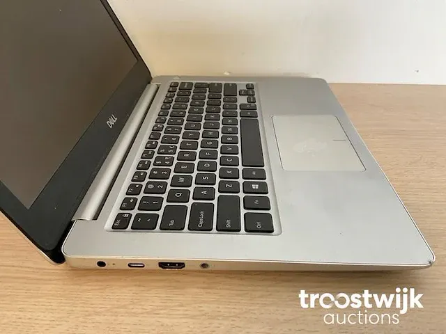 Laptop - afbeelding 2 van  5