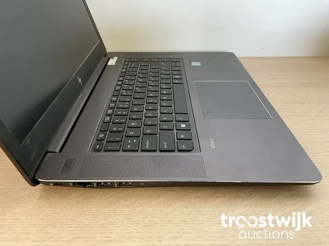 Laptop - afbeelding 2 van  5