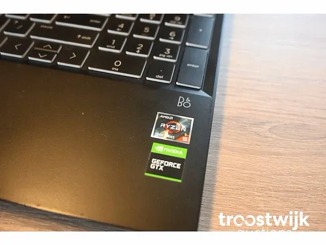 Laptop - afbeelding 3 van  5