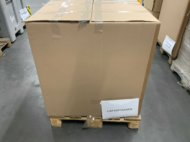 Laptoptassen volle palletdoos - afbeelding 3 van  3