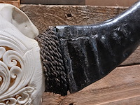 Large hand gegraveerde buffalo schedel, 2024 - afbeelding 10 van  11