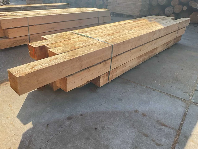 Lariks balken 150x150 mm (15x) - afbeelding 1 van  6