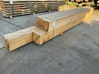 Lariks balken 200x200 mm (4x) - afbeelding 1 van  5