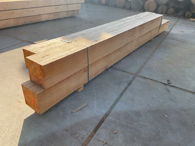 Lariks balken 200x200 mm (4x) - afbeelding 3 van  5
