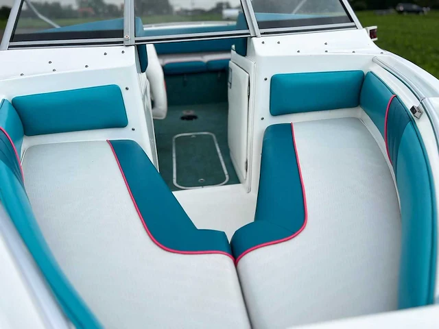 Larsson - all america - volvo penta 230 - 5.2meter - speedboot - met aanhanger - 1991 - afbeelding 9 van  11