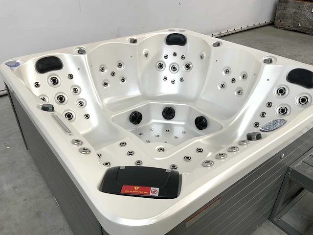Las vegas jacuzzi - afbeelding 4 van  20