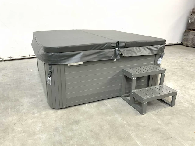 Las vegas jacuzzi - afbeelding 20 van  20
