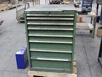 Lasaccessoires, potboren, draadtappers, schuurbanden, etc. in metalen ladekast. afmeting 72 x 73 x 100 cm. - afbeelding 1 van  8